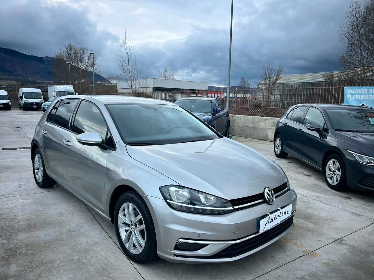 Volkswagen Golf 1.6 TDI 115 CV -CARPLAY-LED