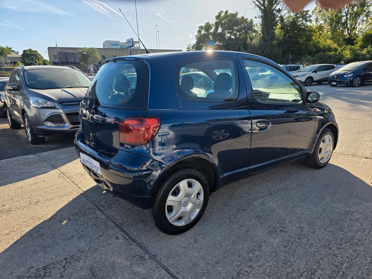 Toyota Yaris 1.0i 16V cat 3 porte Sol