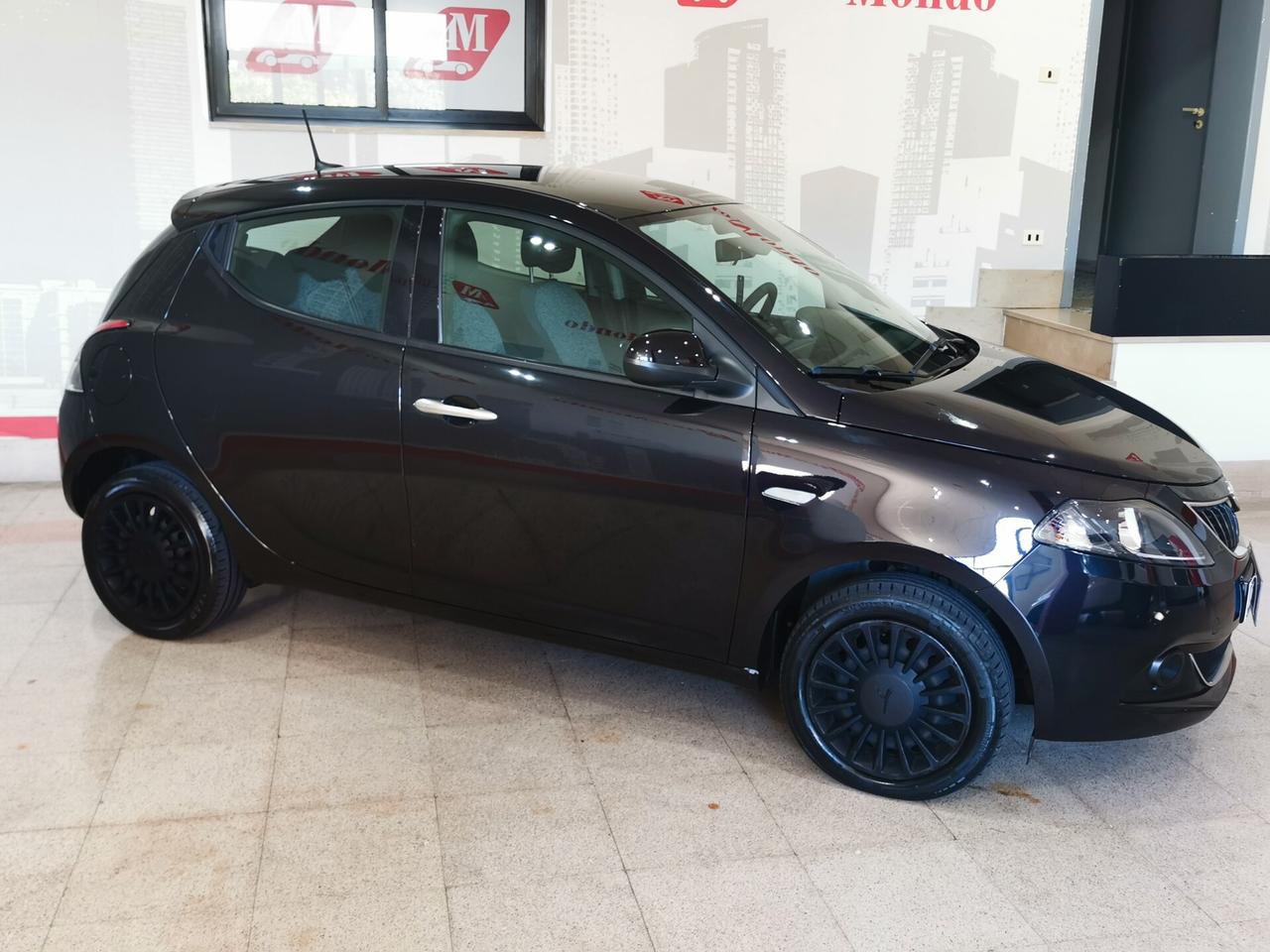 Lancia Ypsilon 1.2 69 CV 5 porte GPL Gold Plus
