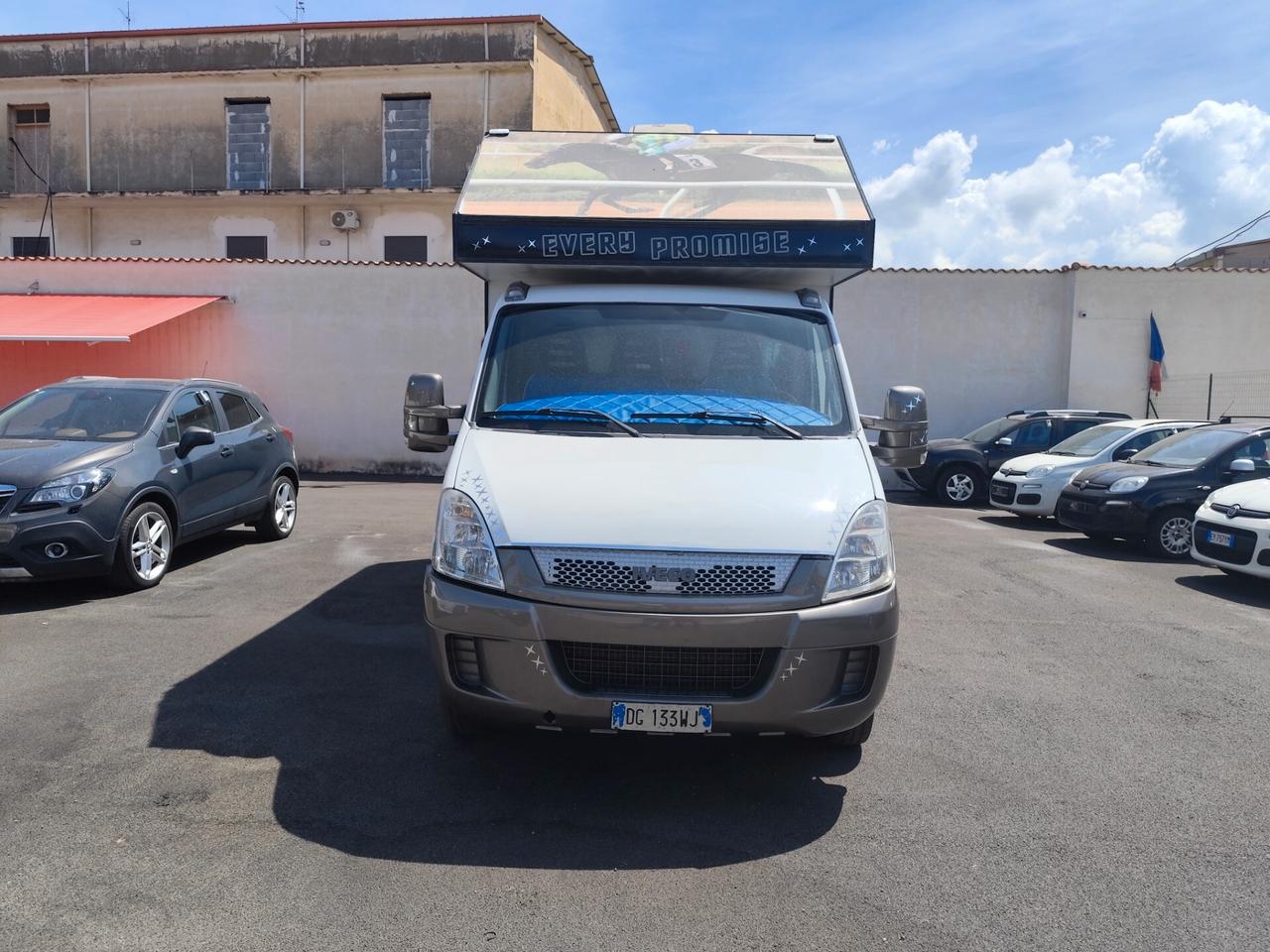 Iveco Trasporto cavalli 35c14