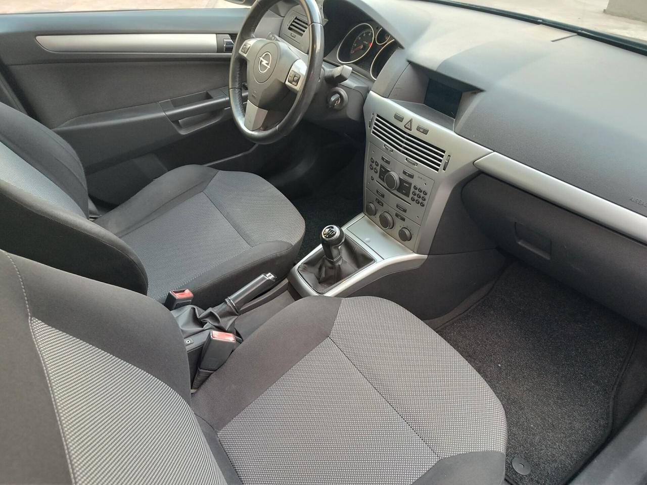 Opel Astra Gpl 2011 garanzia