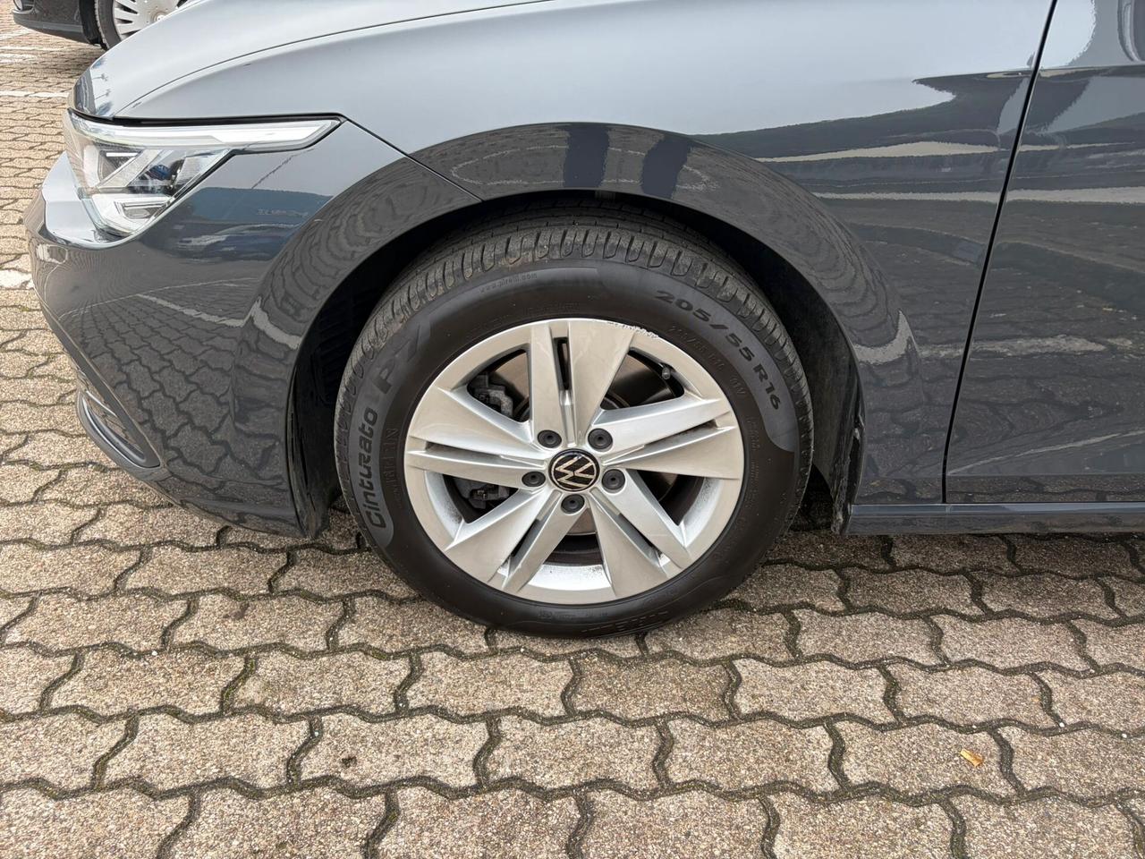 Volkswagen Golf Variant 2.0 tdi Life 115cv