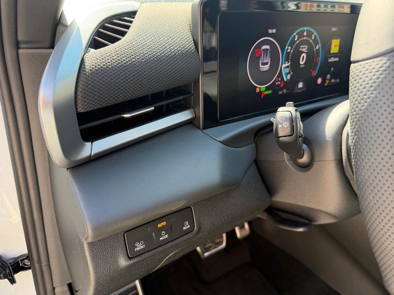 Volkswagen T-Roc 1.5 eTSI ACT 150 CV DSG R-Line