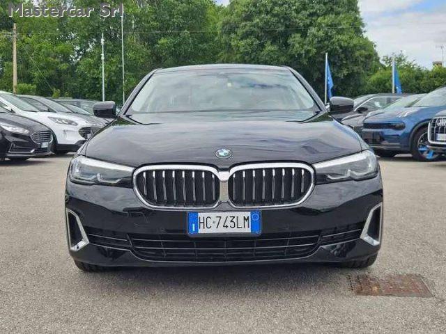 BMW 520 Serie 5 G30 2020 Berlina 520d mhev 48V Luxury auto