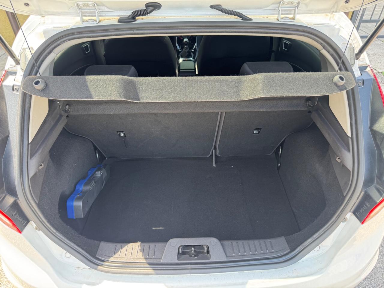 Ford Fiesta 1.5 TDCi 75CV 5 p NEOPATENTATI 2014 106500 km