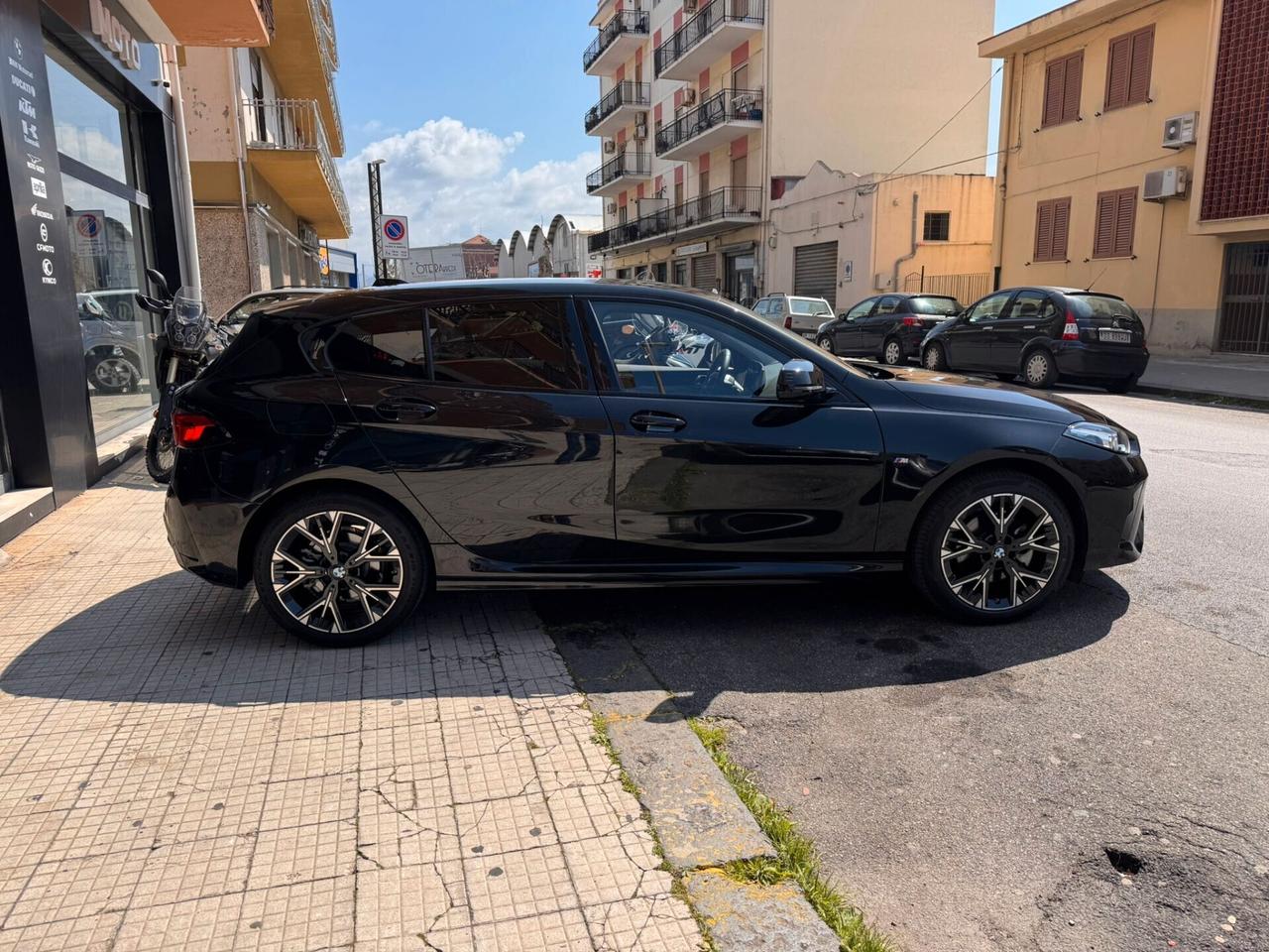 Bmw 118 118d MSport Design TUA DA 424 €