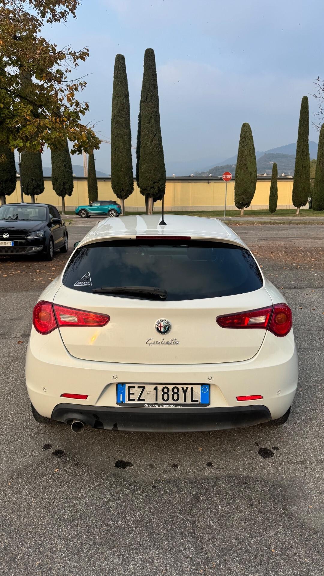 Alfa Romeo Giulietta 1.6 Distinctive