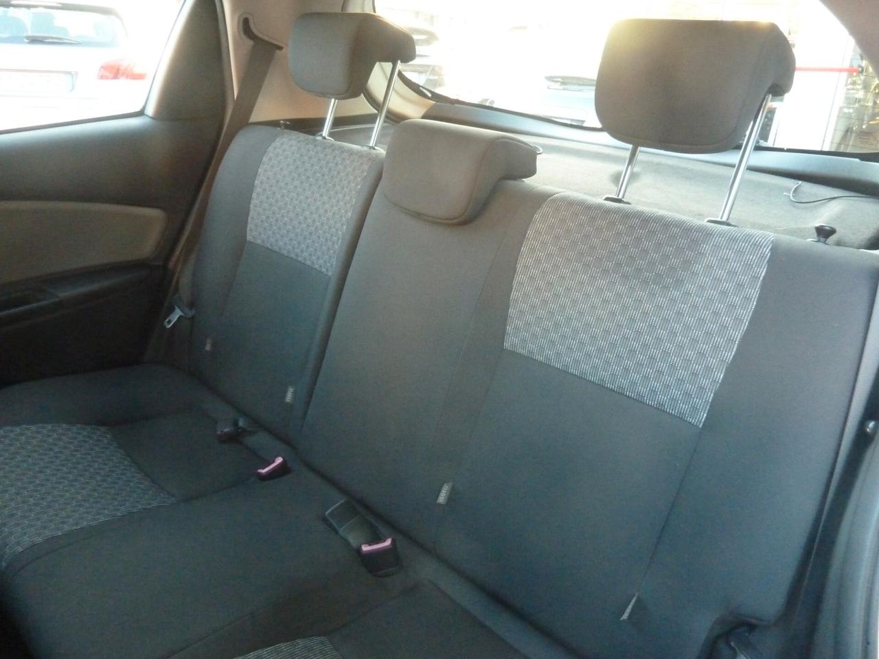 Toyota Yaris 1.0 5 p. OK Neopatentati