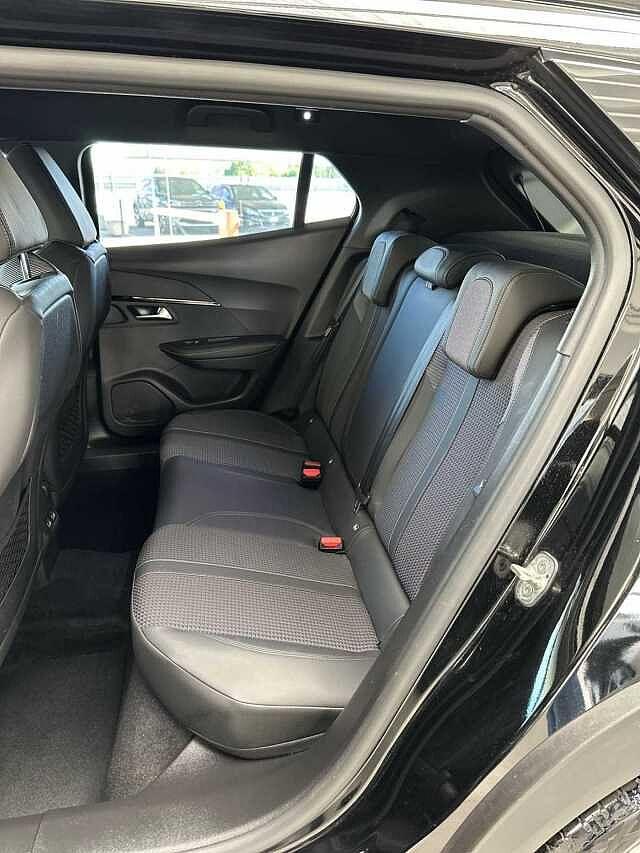 Peugeot 2008 PureTech 130 S&S GT