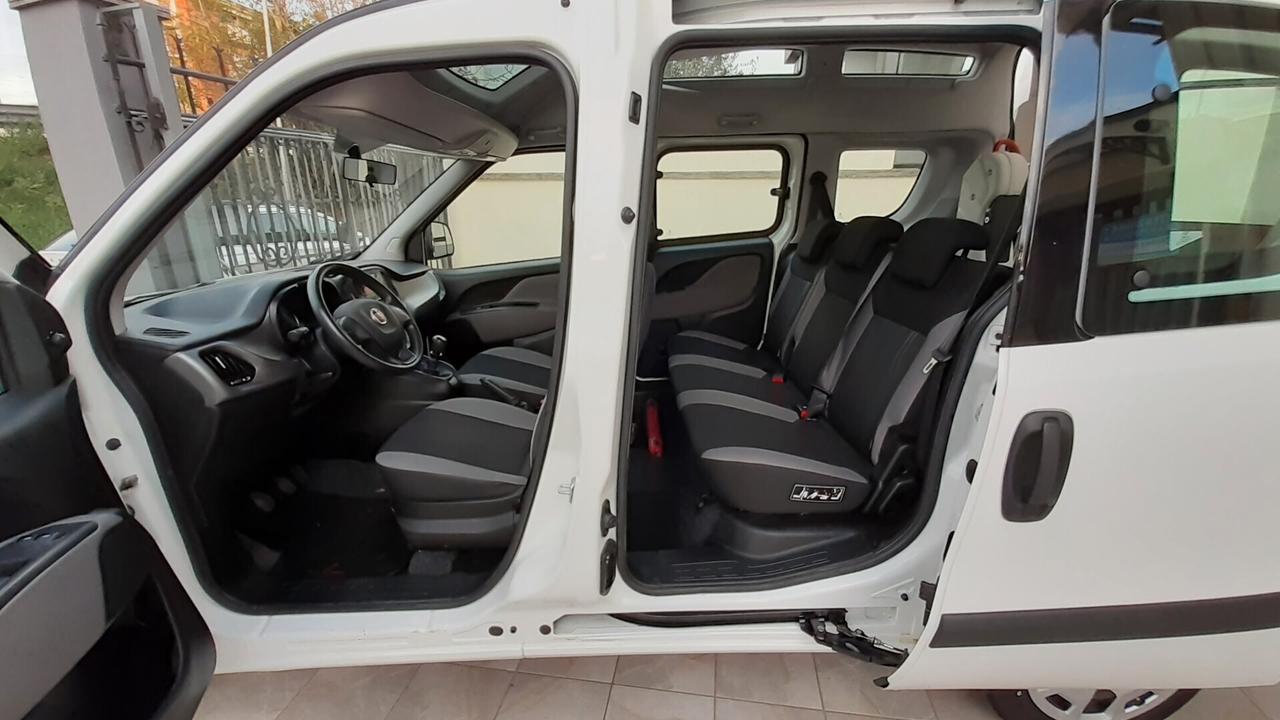 Doblo tetto alto trasporto disabili 1.6 MJT €6