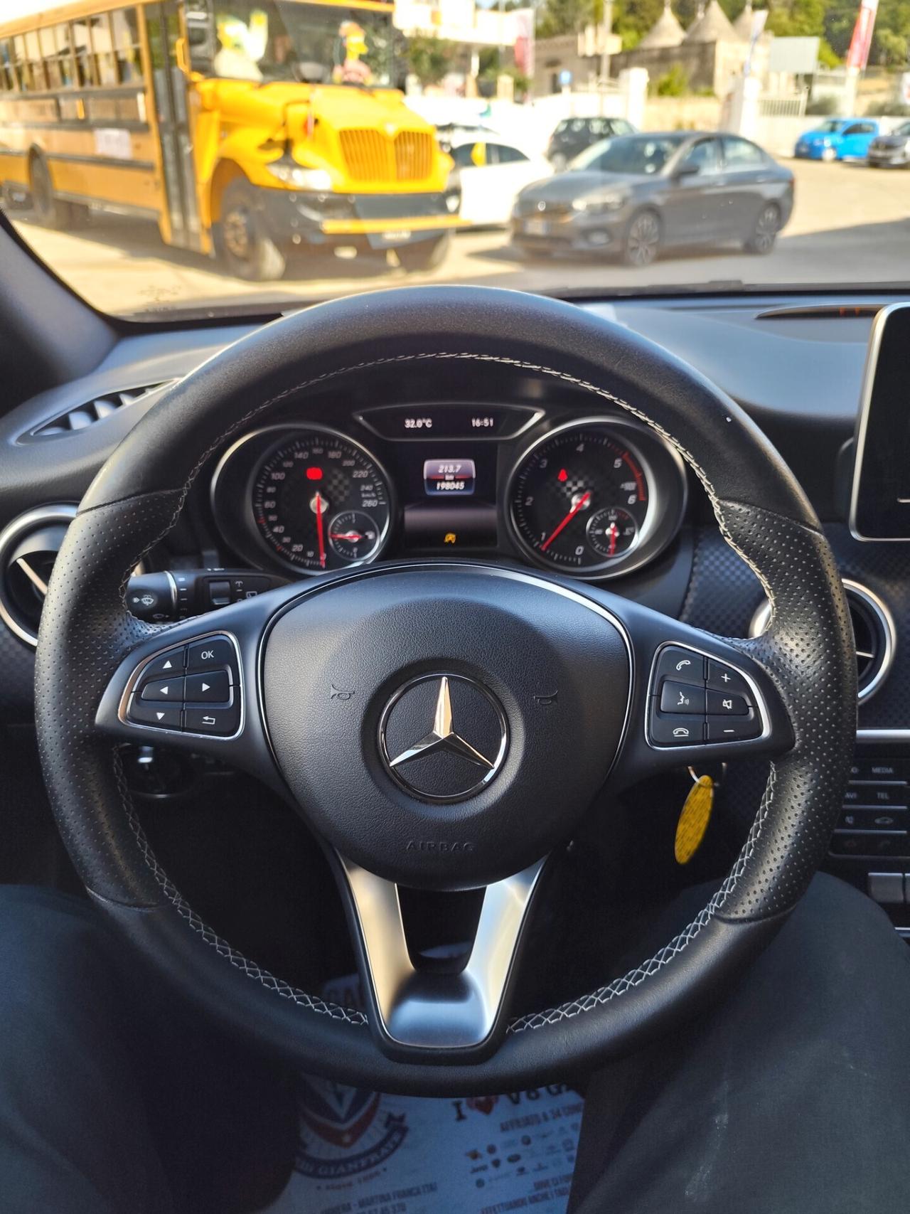 Mercedes-benz A 180 d Premium
