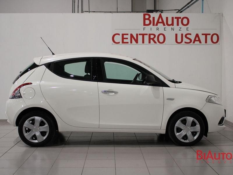 Lancia Ypsilon 1.3 MJT 16V 95 CV 5 porte S&S Silver