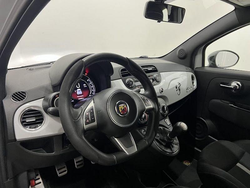 Abarth 500 1.4 T-Jet 135cv