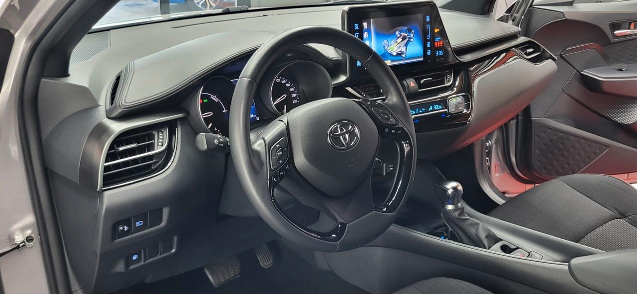 Toyota C-HR 1.8 Hybrid E-CVT Active