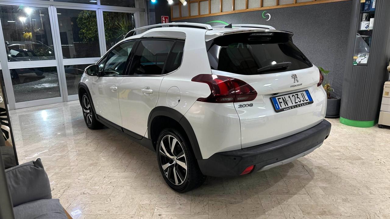 Peugeot 2008 BlueHDi Allure"Bianco effetto perla"