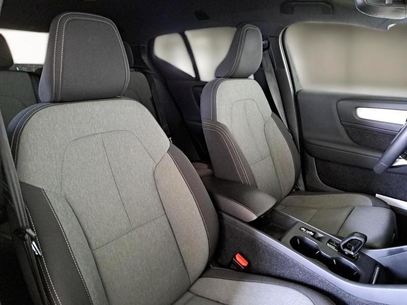 VOLVO XC40 T4 RECHARGE PLUG-IN AUTO CORE SUV