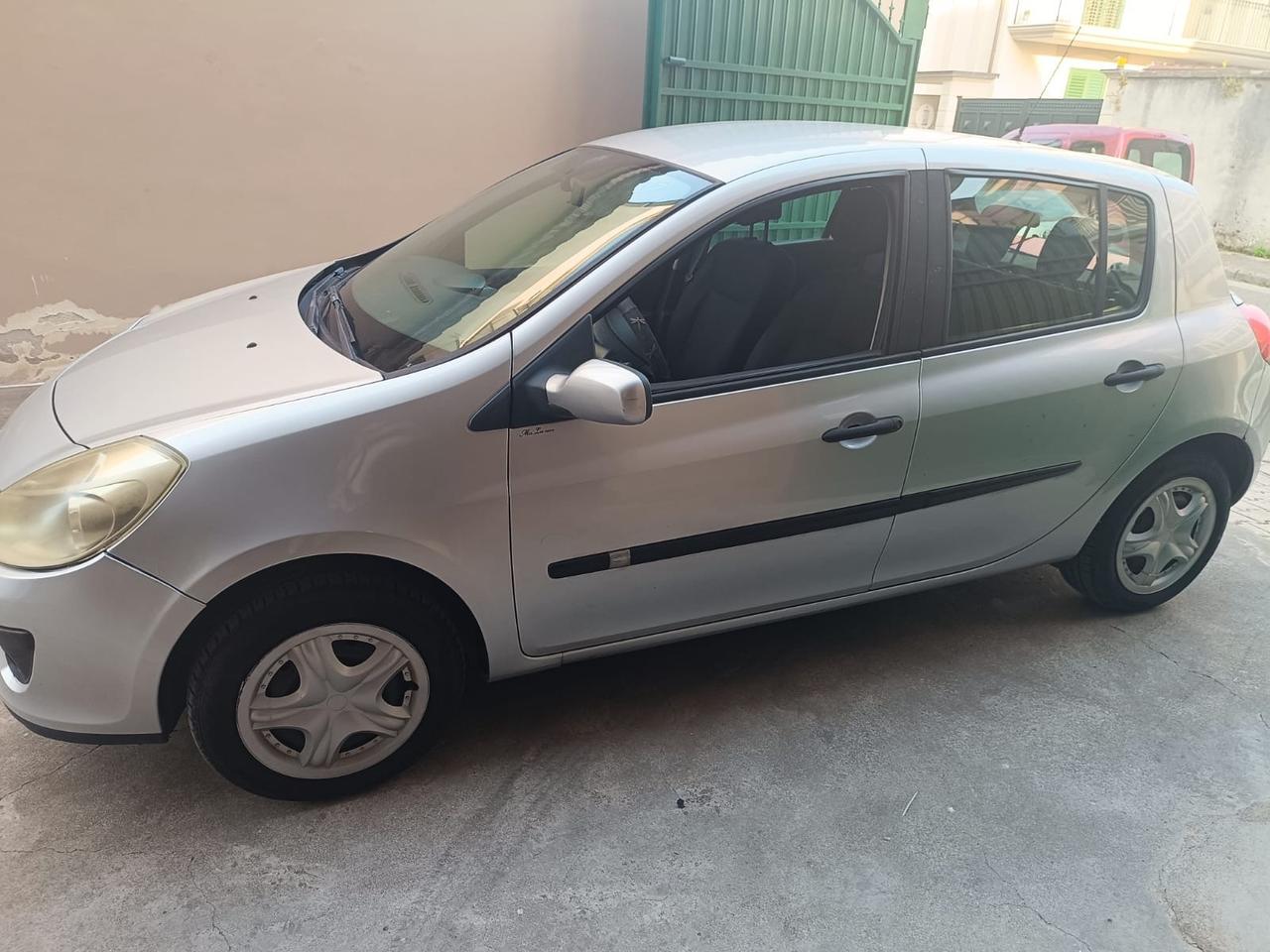 Renault Clio 1.2 16V 5 porte Luxe