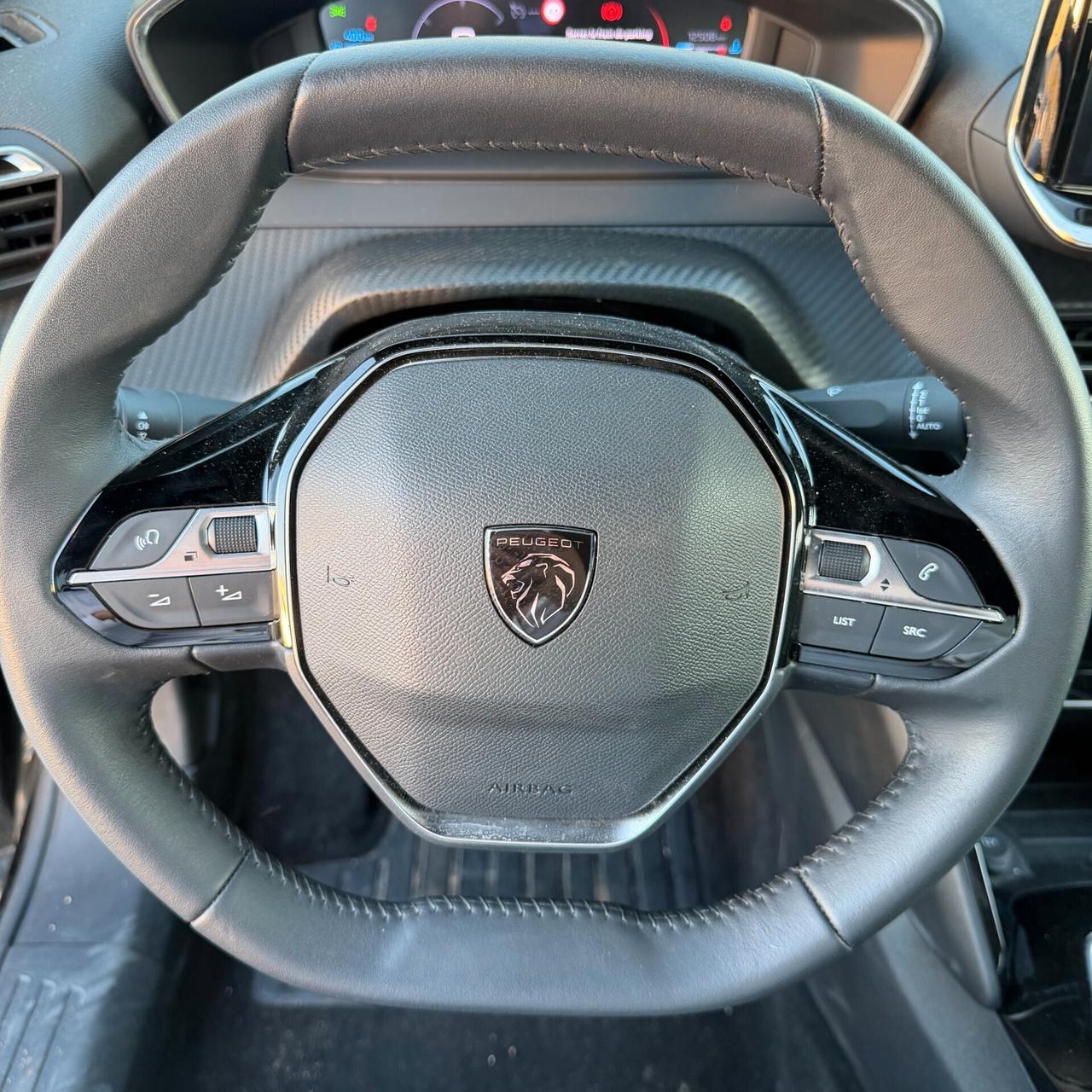 Peugeot 2008 PureTech 100 S&S Allure