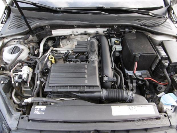 VOLKSWAGEN Golf 1.4 TGI 5p. Comfortline BlueMoti