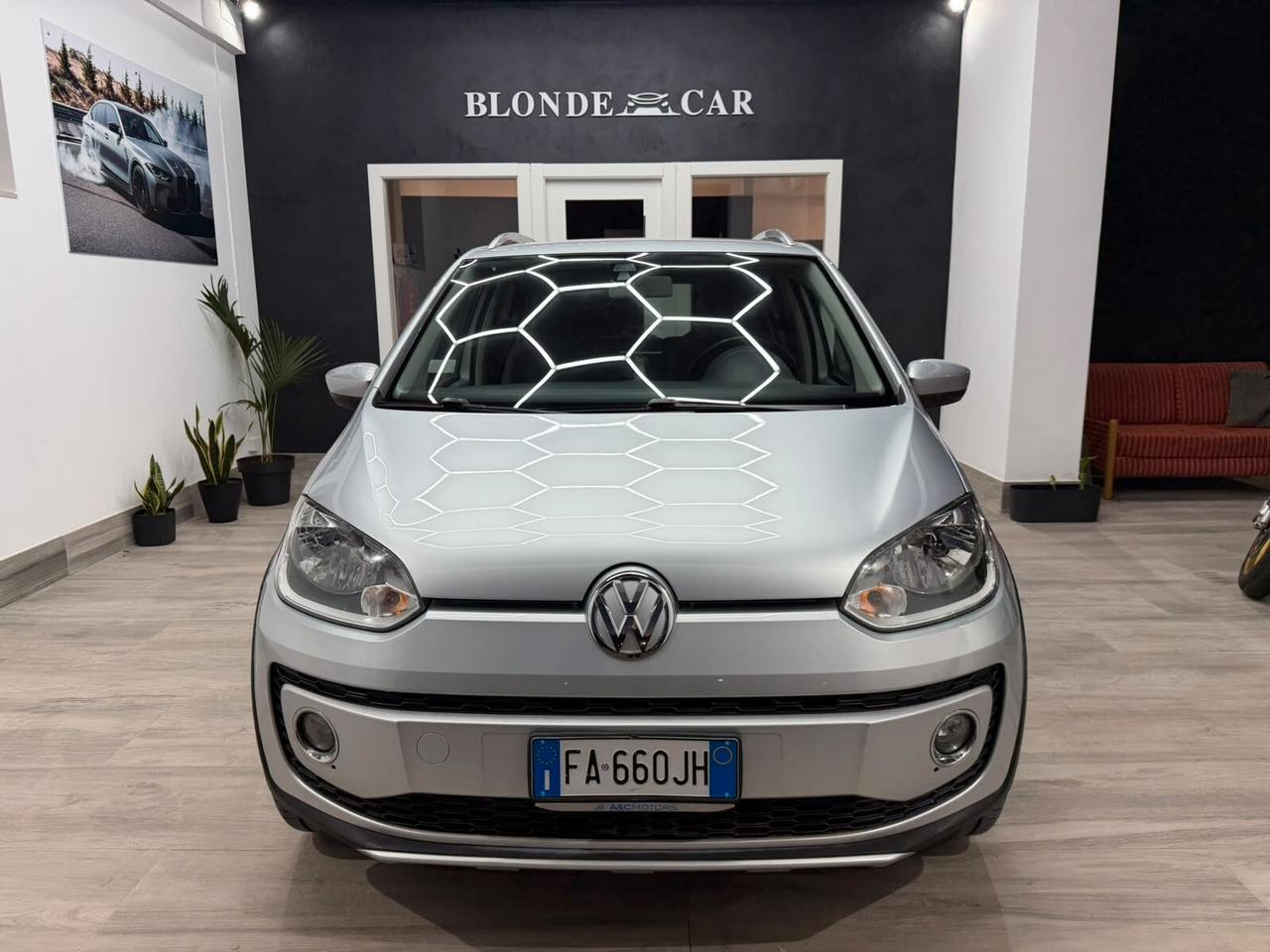 Volkswagen up! 1.0 75 CV 5p. cross