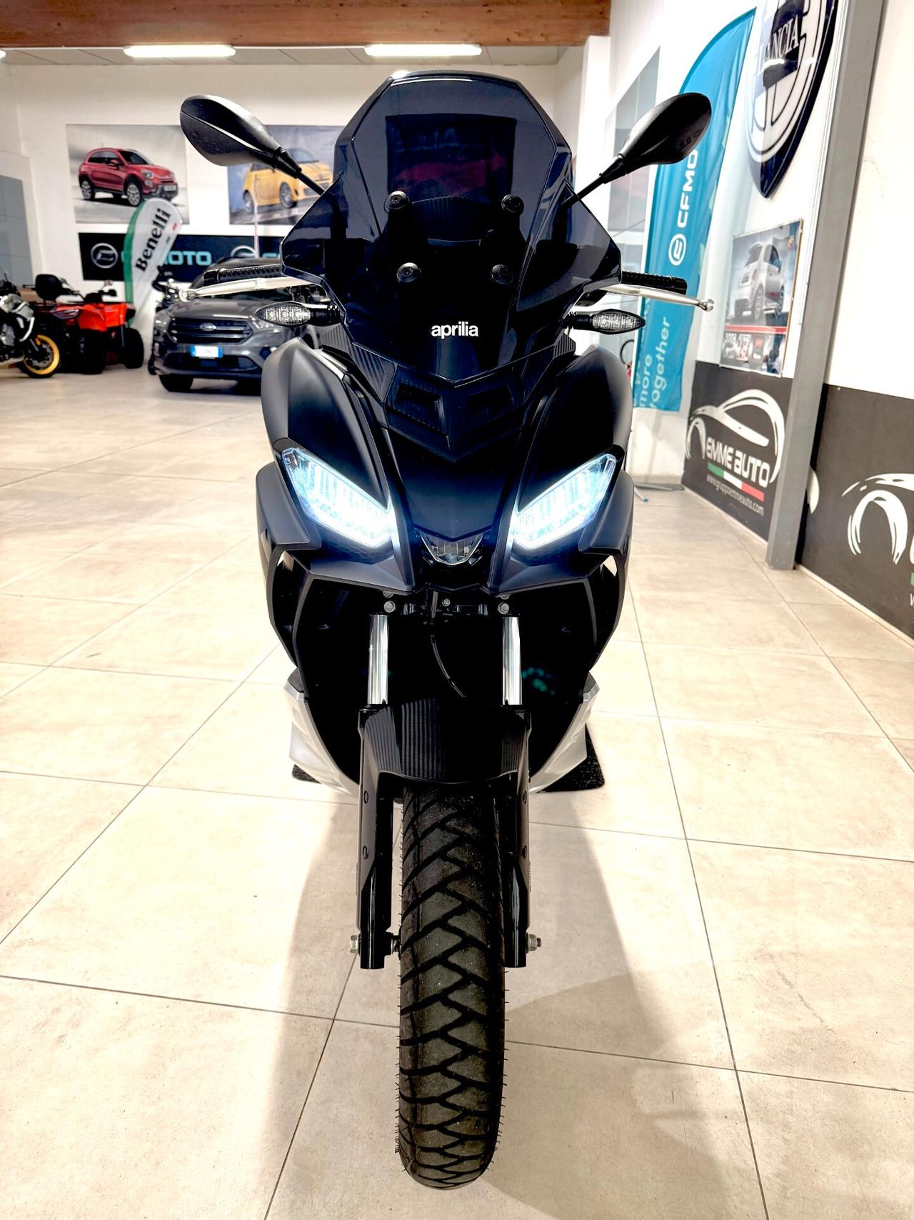 Aprilia SR GT 200