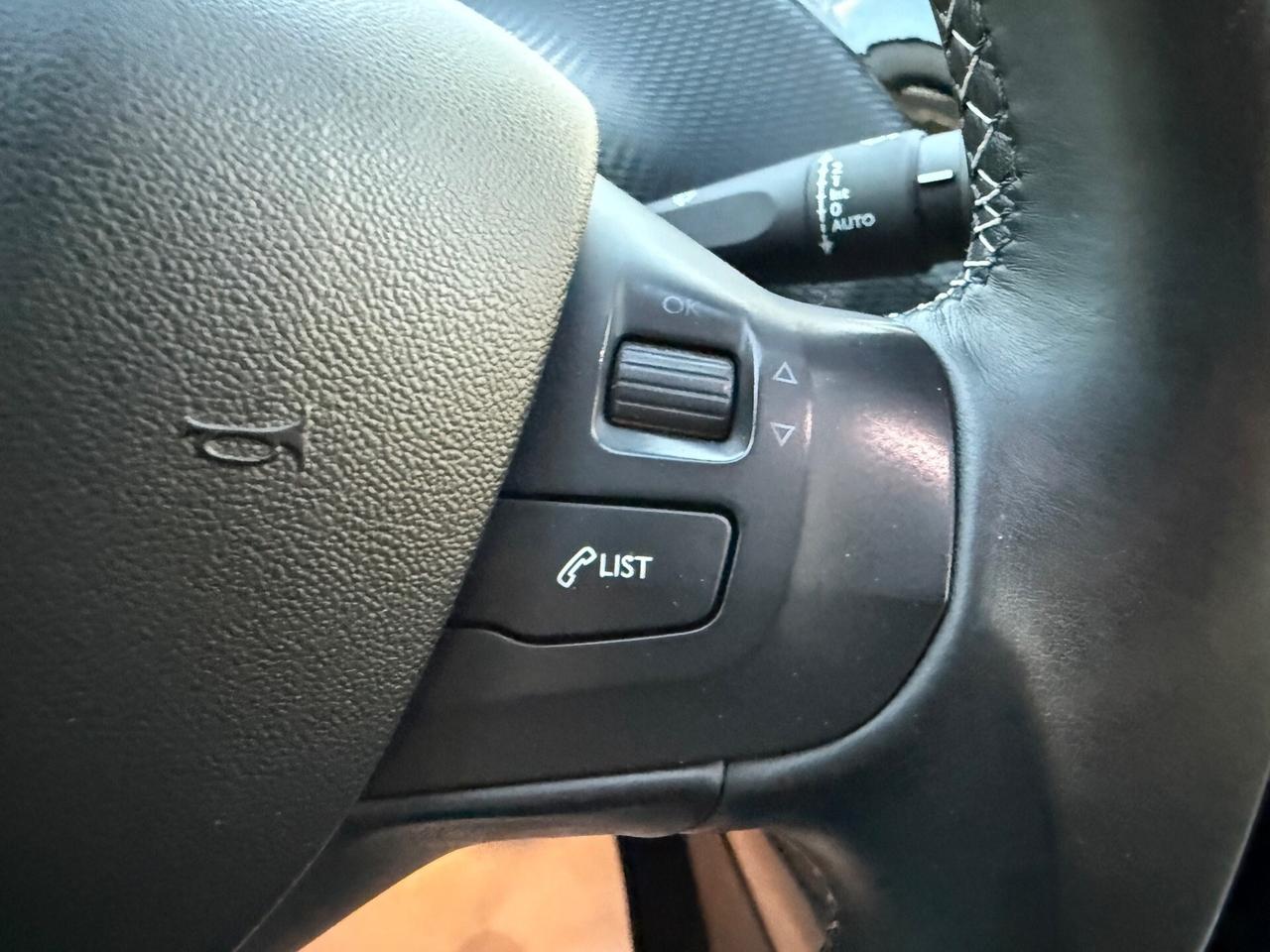 Peugeot 2008 1.6 e-HDi 92 CV Stop&Start Allure