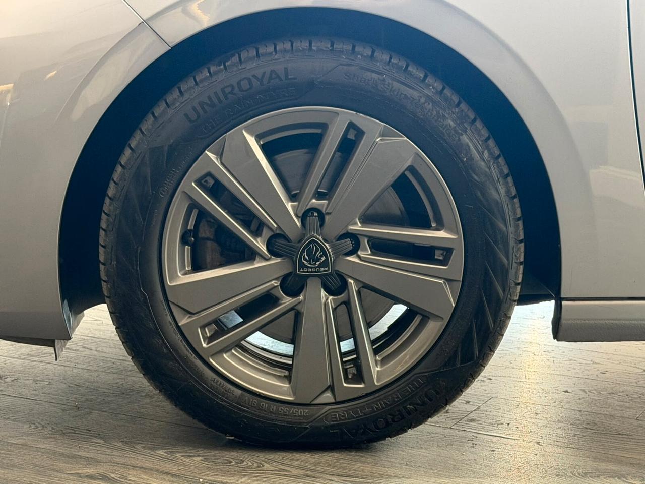 Peugeot 308 1.5 diesel 130CV Allure Pack 2023