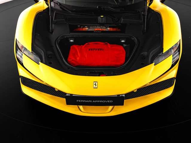 Ferrari SF90 Stradale