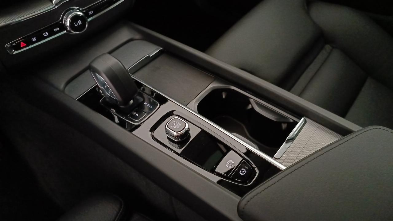 VOLVO XC60 2.0 t6 phev Plus Bright awd auto