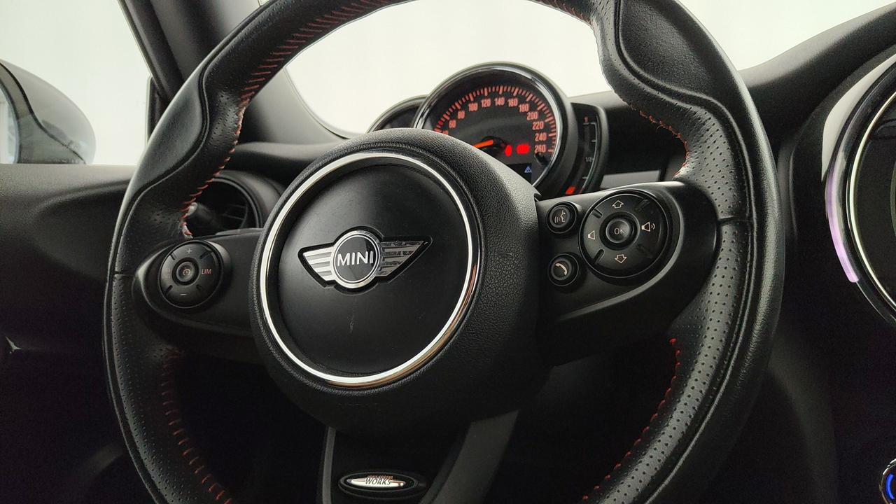 MINI Mini IV F55-F56 2014 - Mini 1.5 Cooper Boost 3p