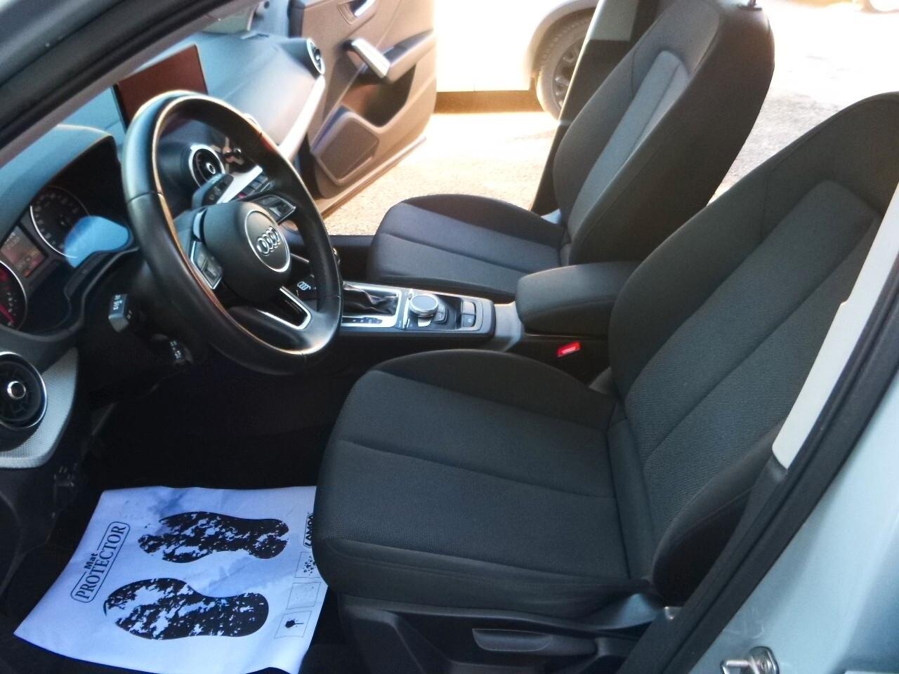 Audi Q2 35 TDI quattro S tronic Identity Black