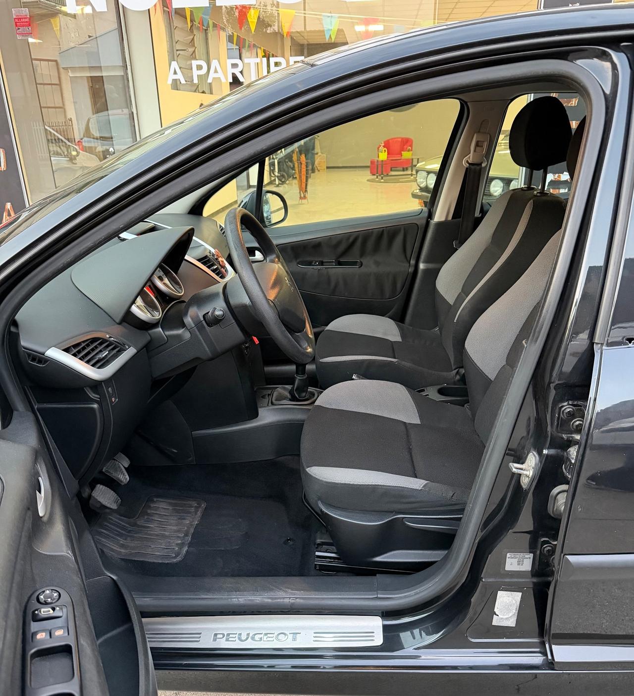 Peugeot 207 5porte- Neopatentati- Cinghia stostituita
