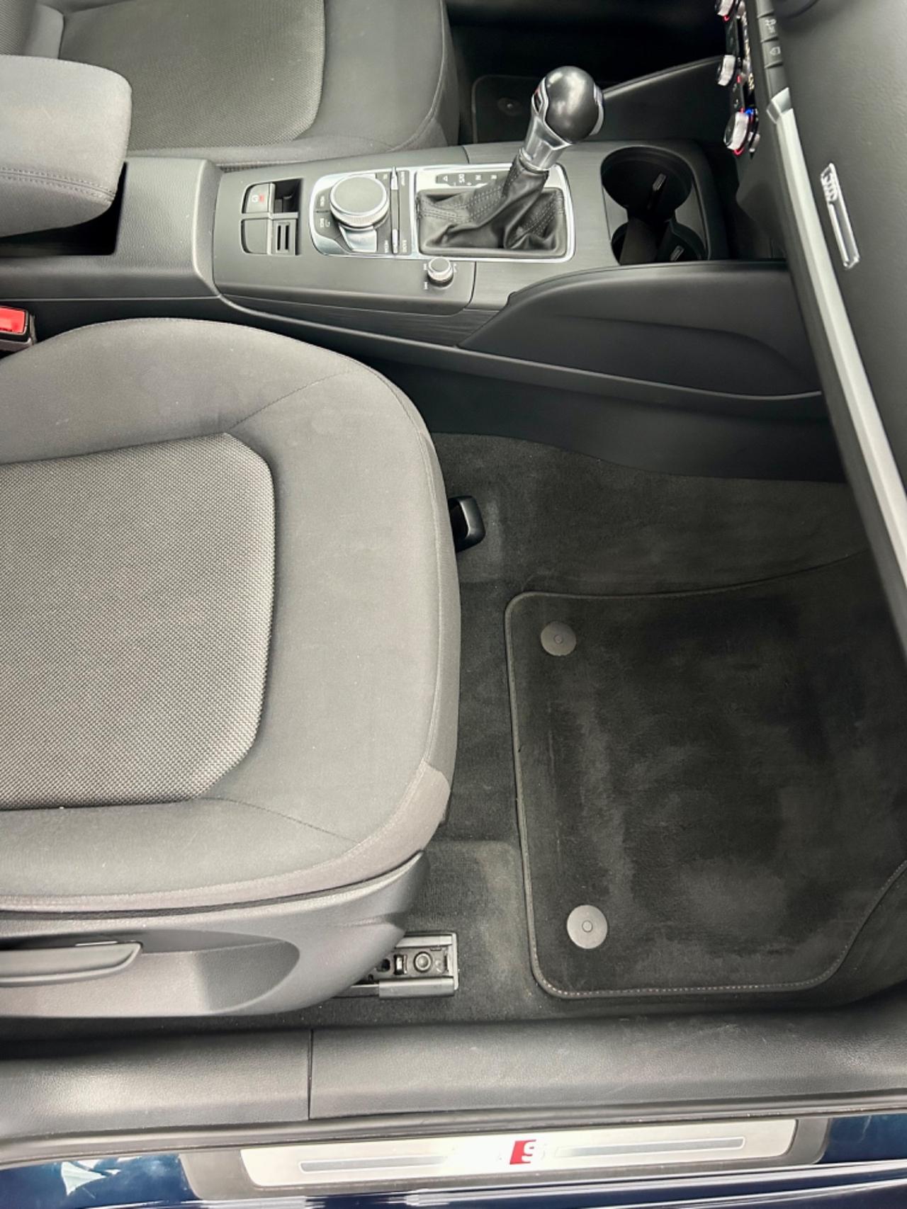 Audi A3 SPB TDI S tronic S-Line FINANZIABILE