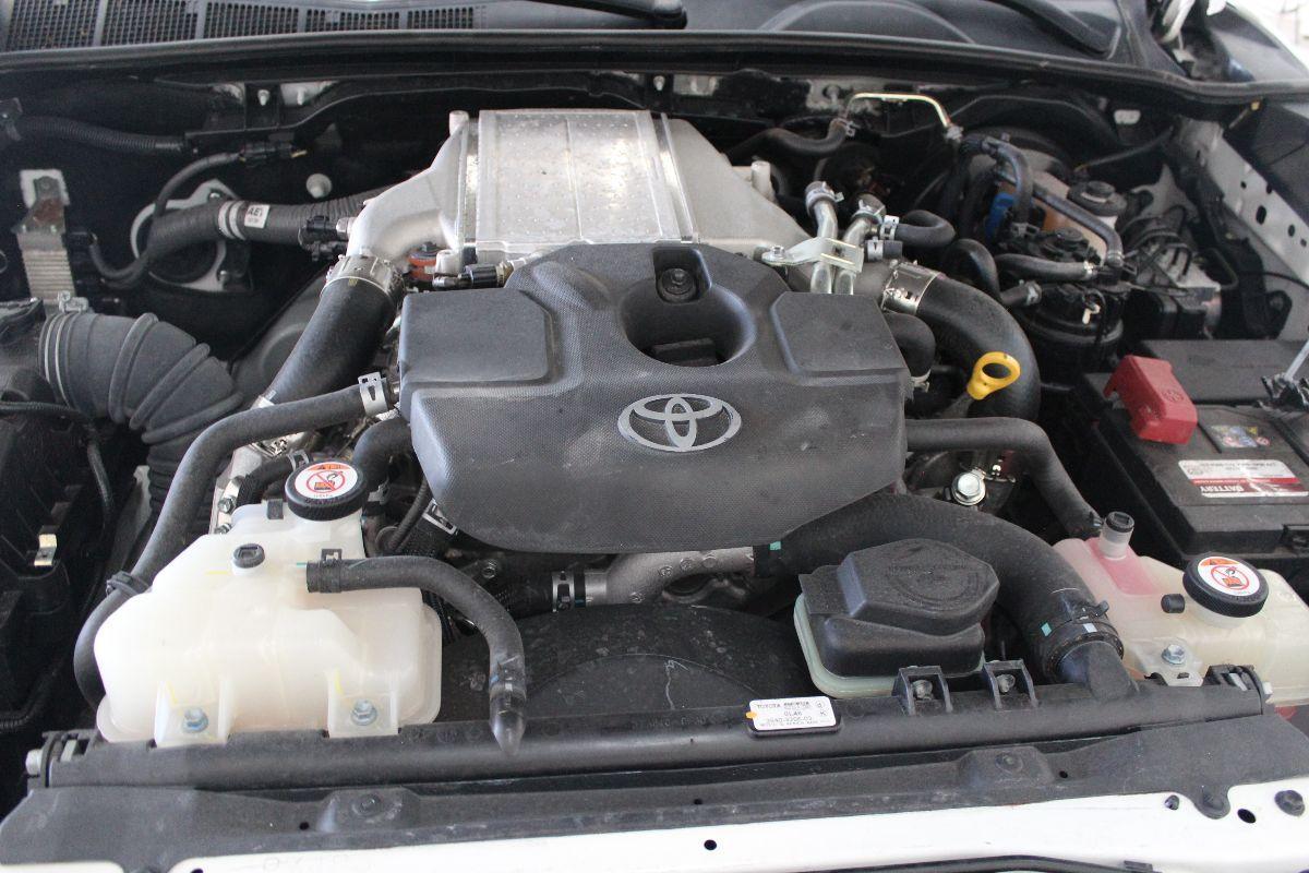 TOYOTA HILUX 2.4 D4D M/T DC 4X4 COMFORT .VC.