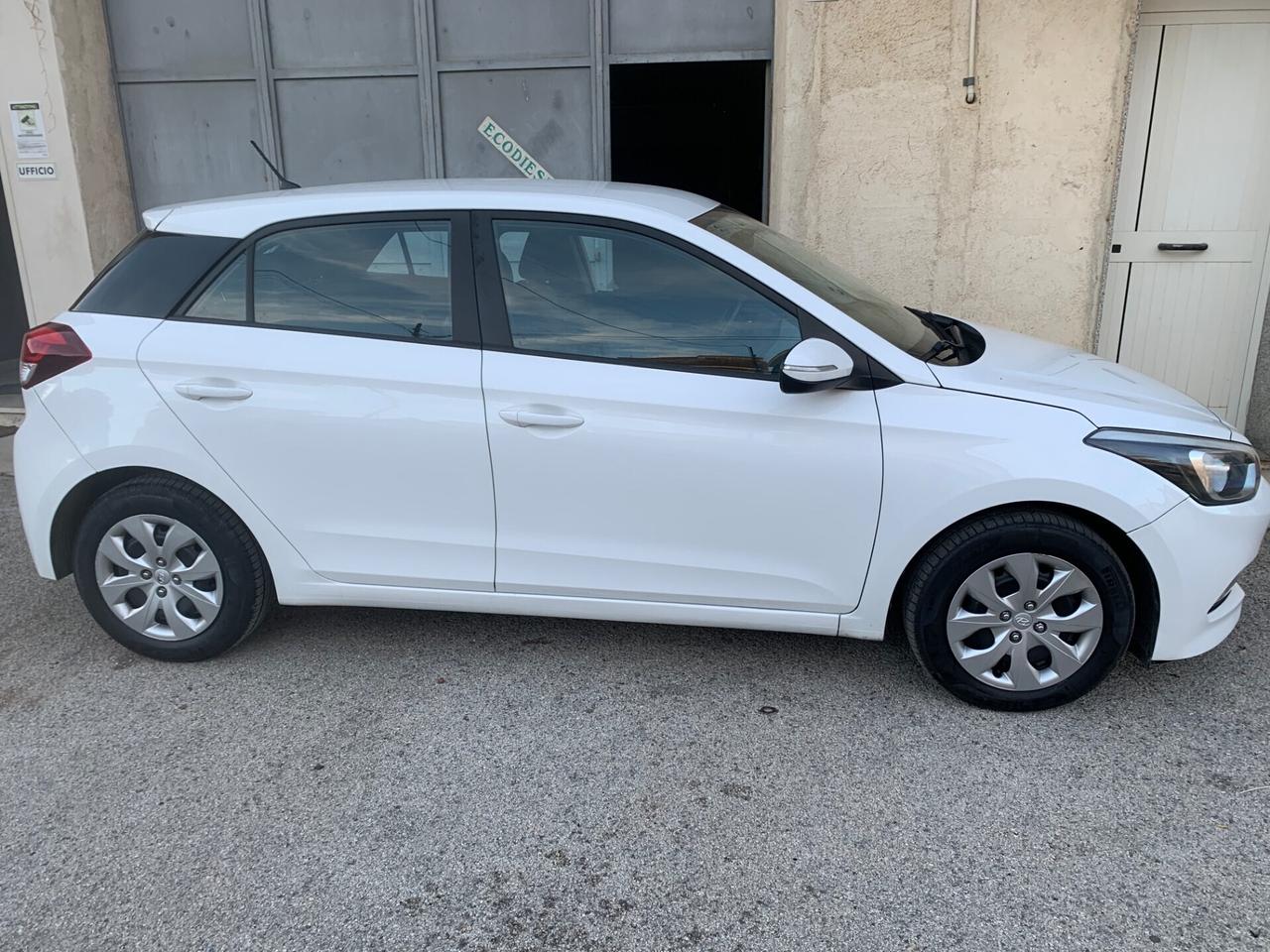 Hyundai i20 1.1 CRDi 12V 5 porte Comfort