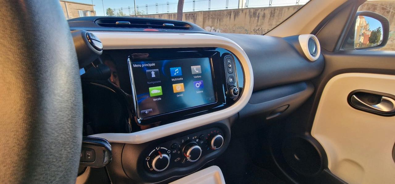 Renault Twingo SCe EDC Intens