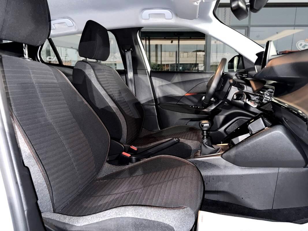 Peugeot 2008 1.2 puretech Active Pack s&s 100cv Con CARPLAY