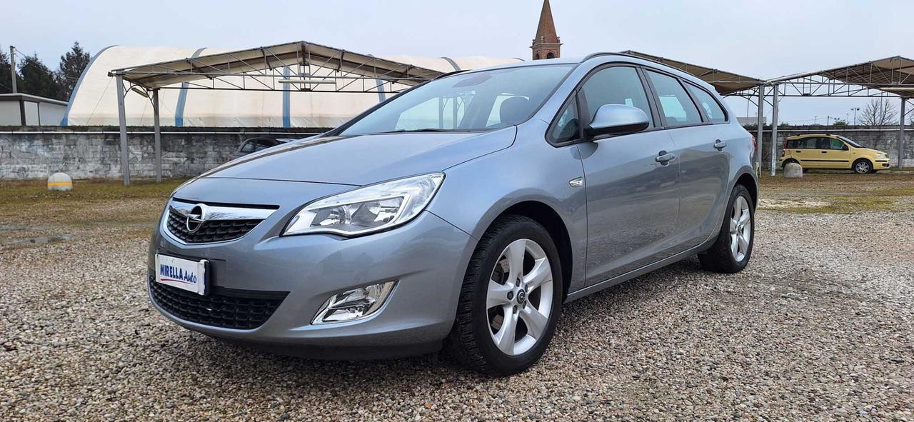 Opel Astra 1.7 CDTI 110CV Sports Tourer Cosmo