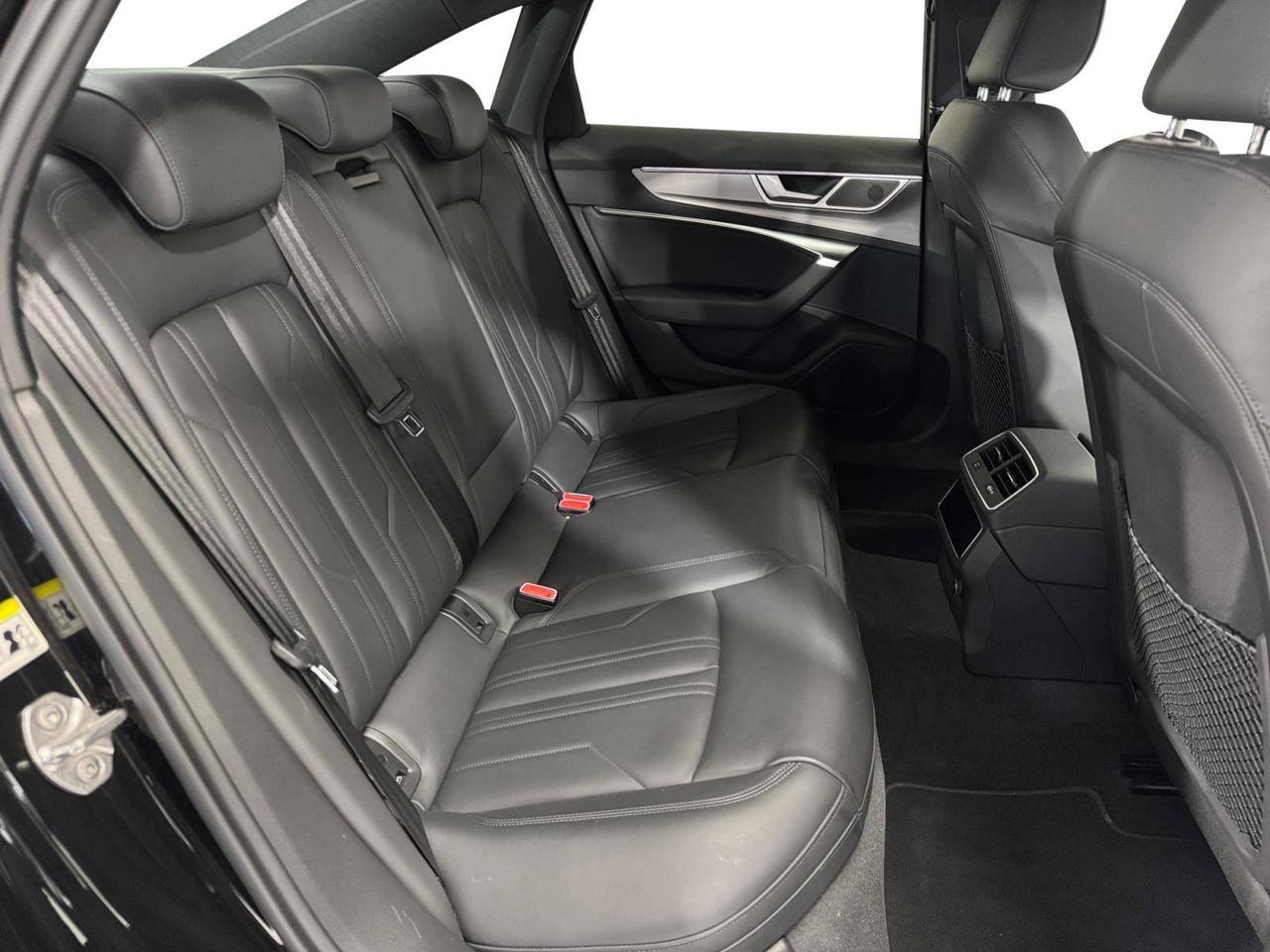 Audi A6 Berlina 40 2.0 tdi mhev Business Sport Quattro