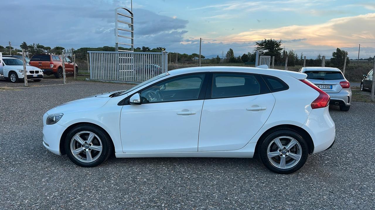 Volvo V40 D2 1.6 Momentum