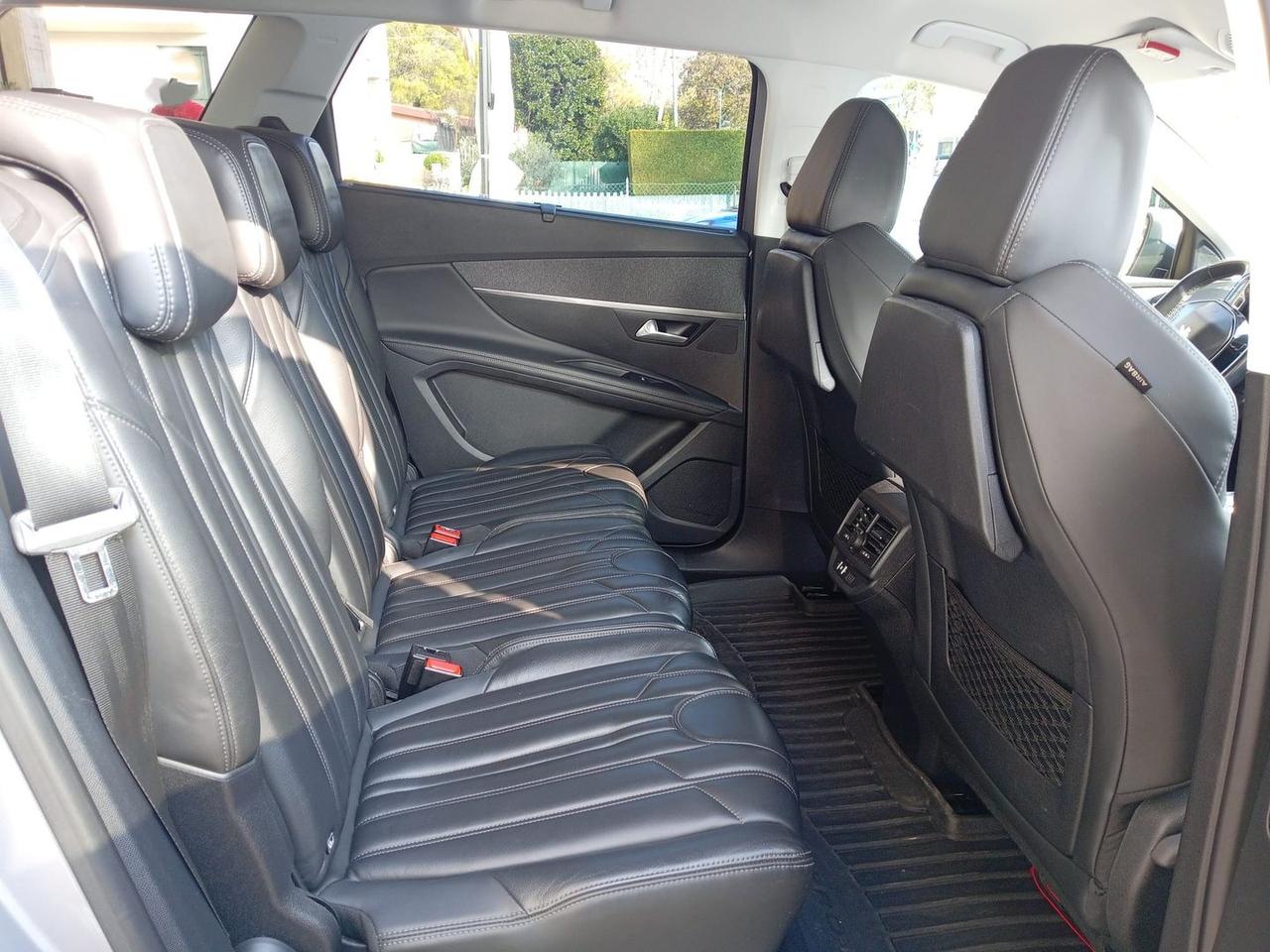 Peugeot 5008 Allure 1.6 Blue HDI 115 #7829