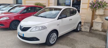 Lancia Ypsilon 1.2 69 CV 5 porte Gold