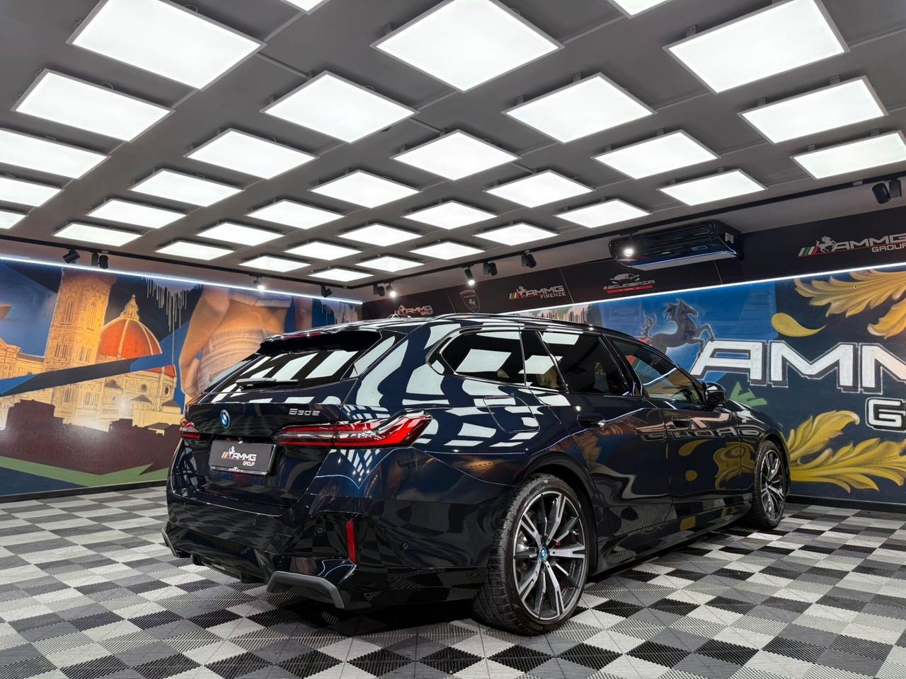 Bmw 530 530e xDRIVE TOURING MSPORT PRO (605)