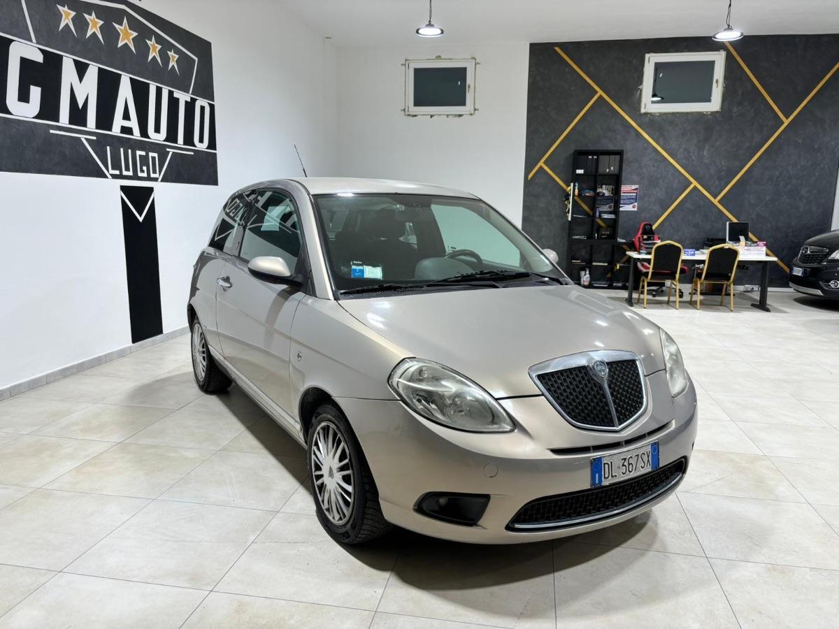 LANCIA - Ypsilon - 1.2 Oro GPL
