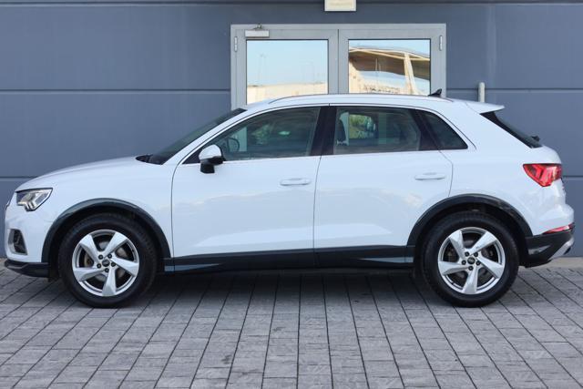 AUDI Q3 35 TDI S tronic Business Advanced