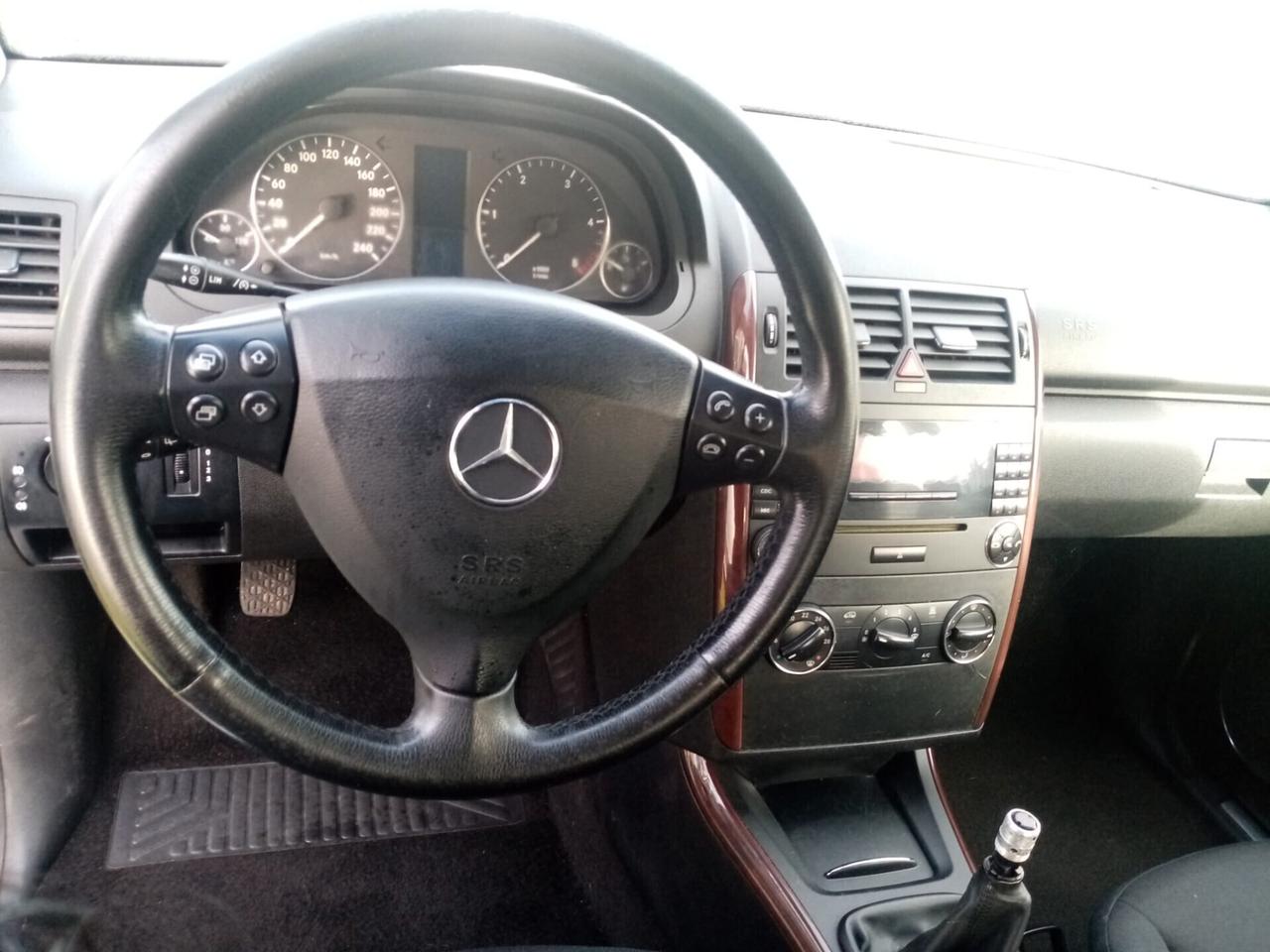 MERCEDES CLASSE A 180 CDI AVANTGARDE EDITION 10