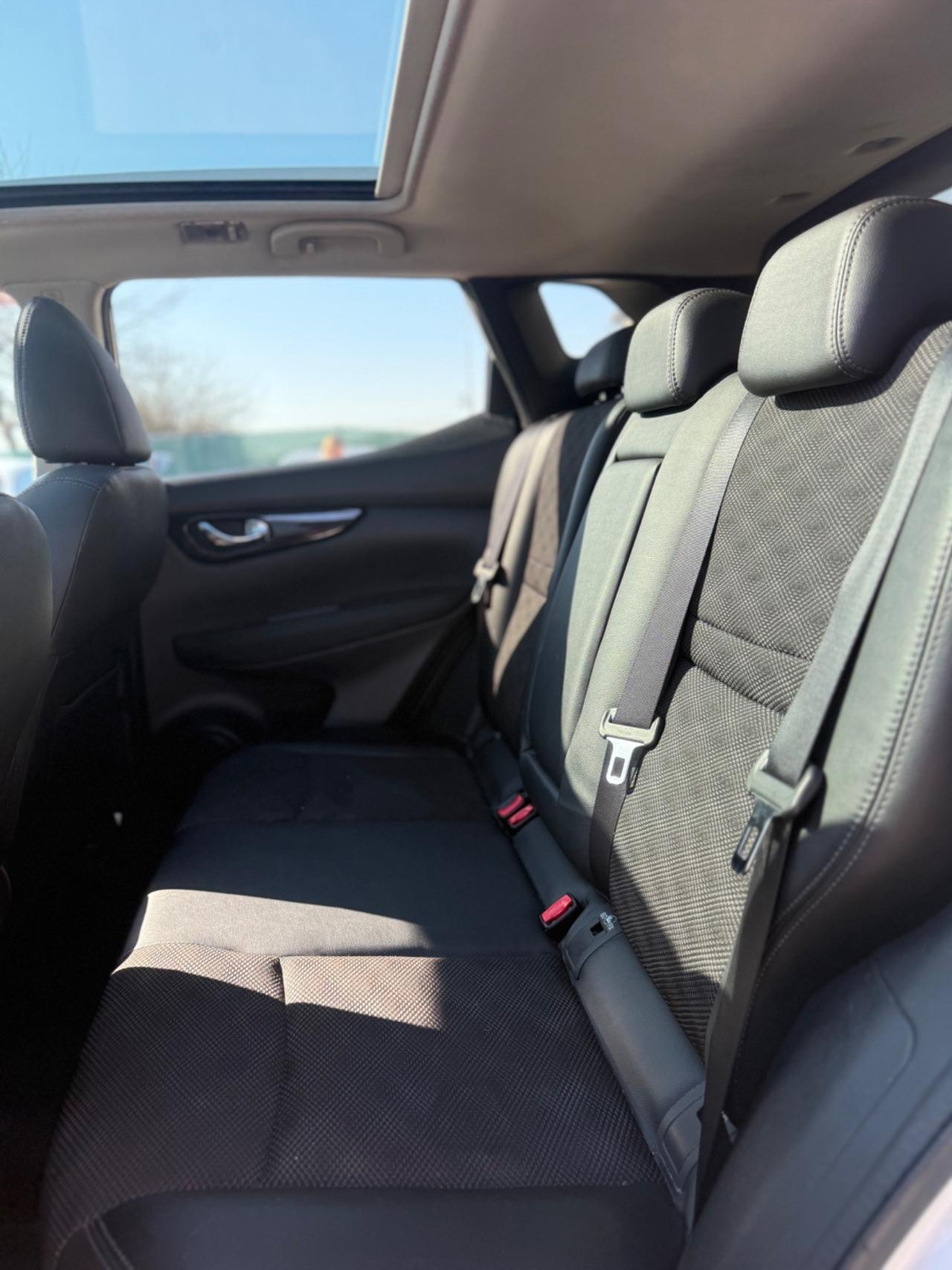 Nissan Qashqai 1.5 dCi DPF Tekna