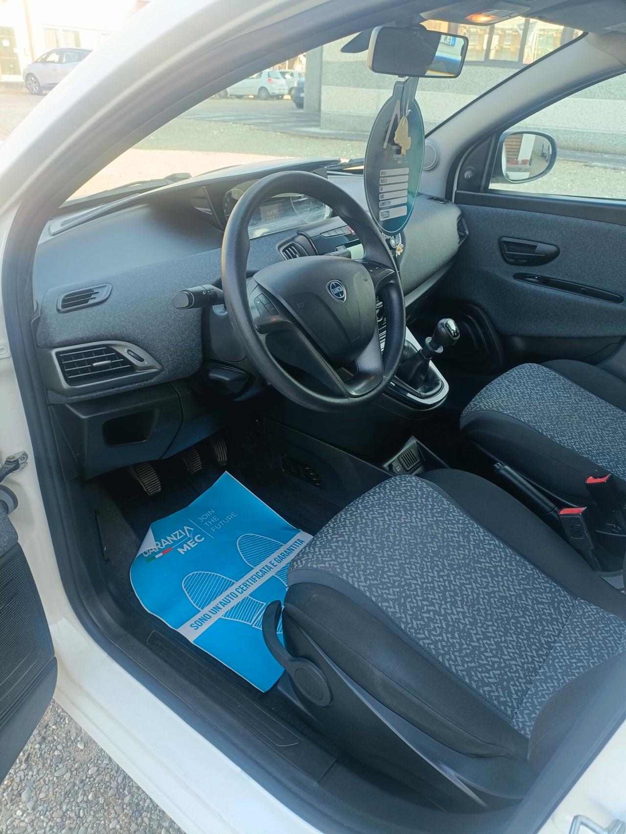 Lancia Ypsilon 1.2 69 CV 5 porte Elefantino Blu