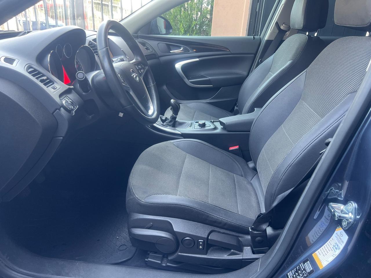 Opel Insignia 1.6 Turbo 180CV 4 porte Cosmo