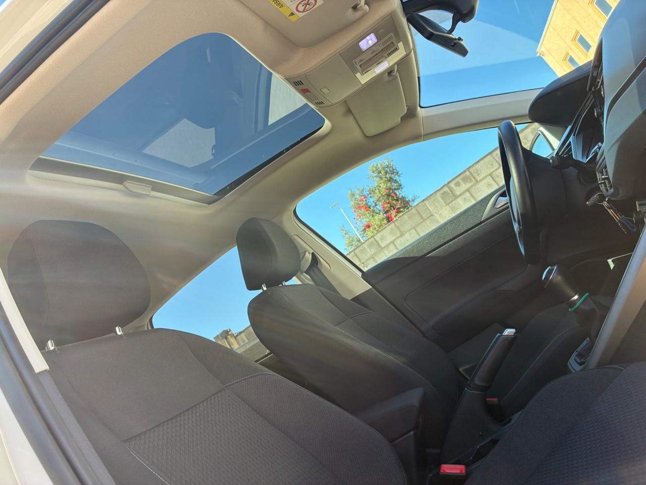 Volkswagen Polo 1.0 TSI R-Line
